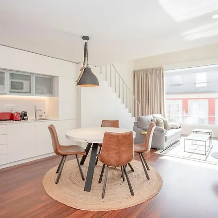 Liiiving In - Luxury Gallery Appartement Porto
